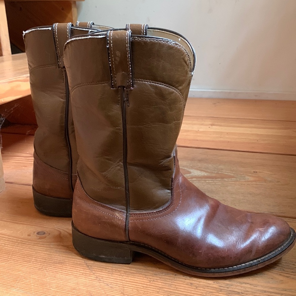 Vintage cowboy boot